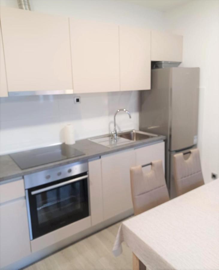 Apartment Neva Split With Free Private Parking Space Exterior foto